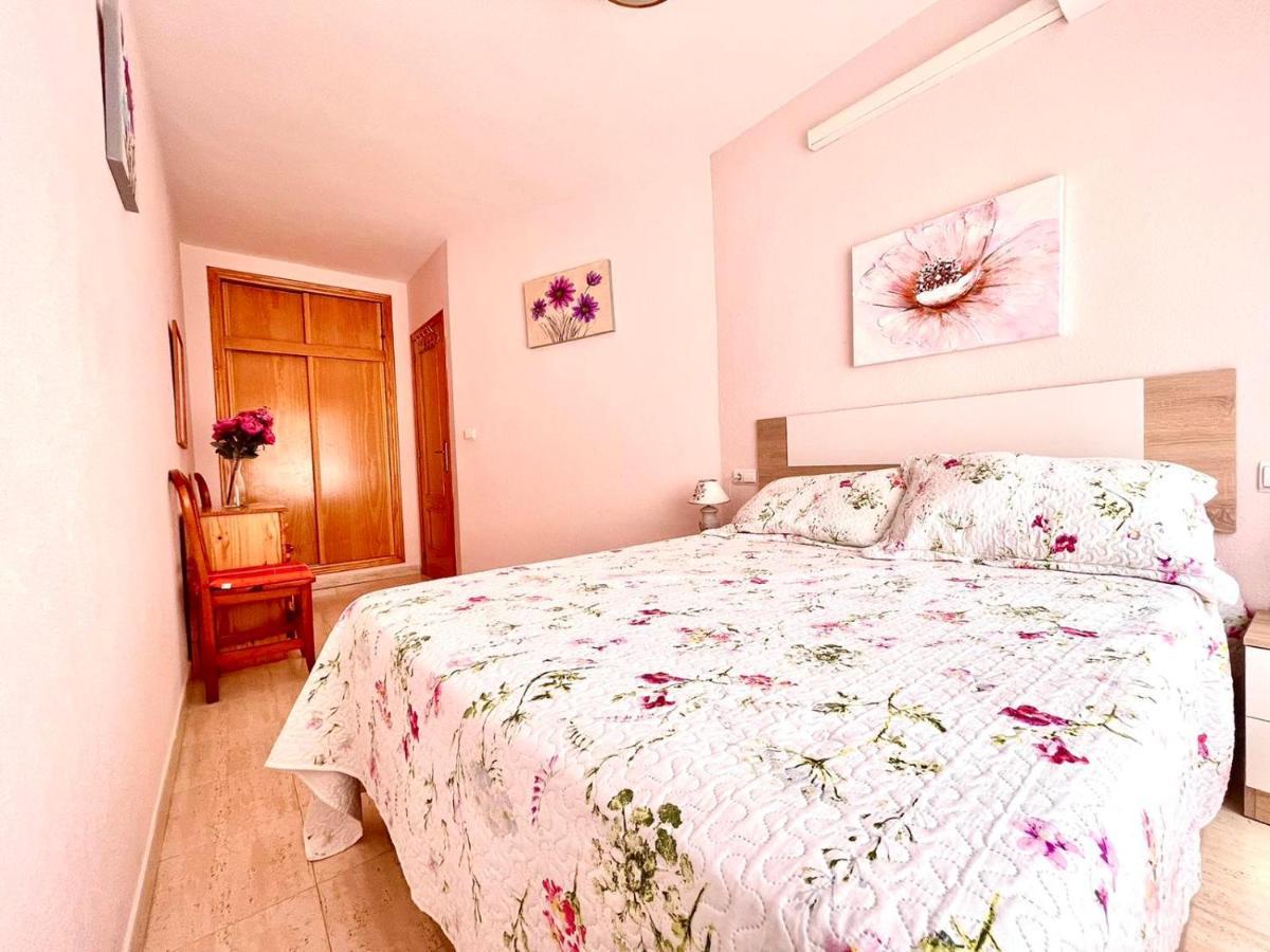 Torrevieja Comfortable Apartment Esterno foto