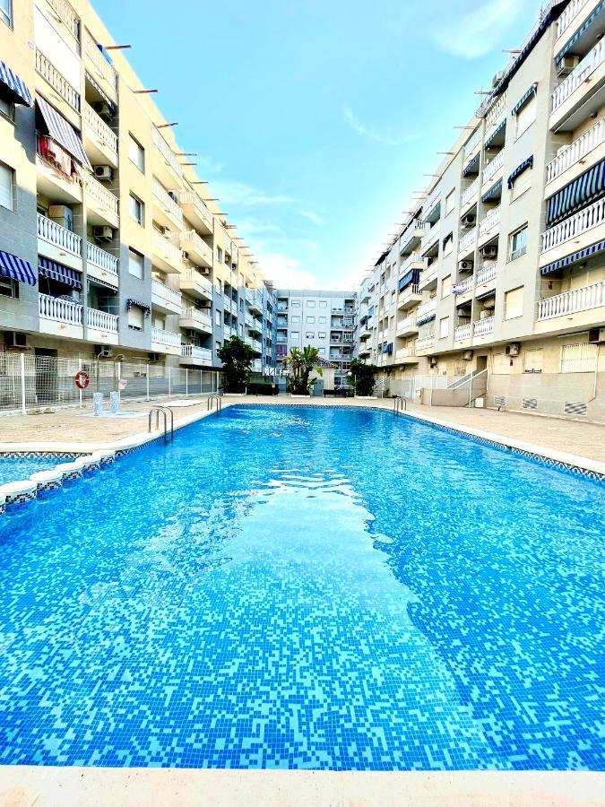 Torrevieja Comfortable Apartment Esterno foto