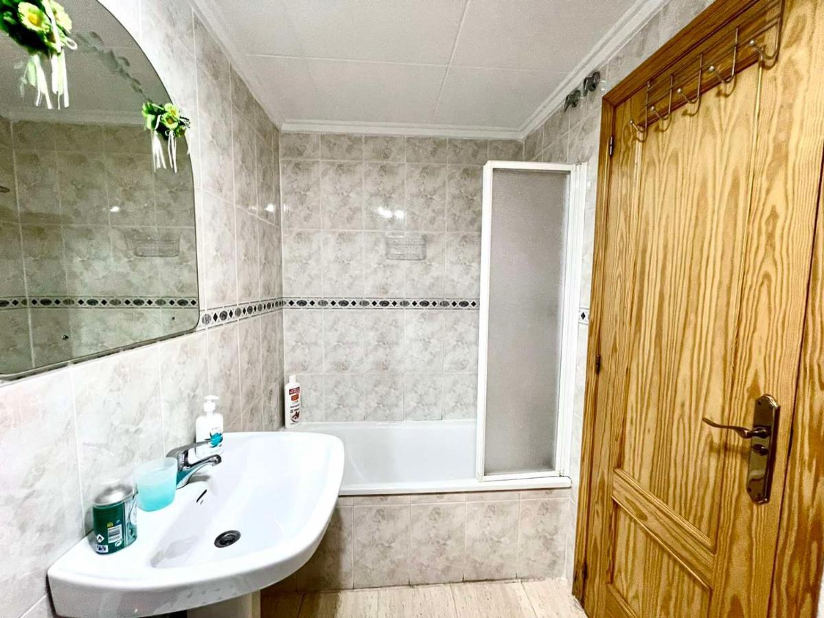 Torrevieja Comfortable Apartment Esterno foto