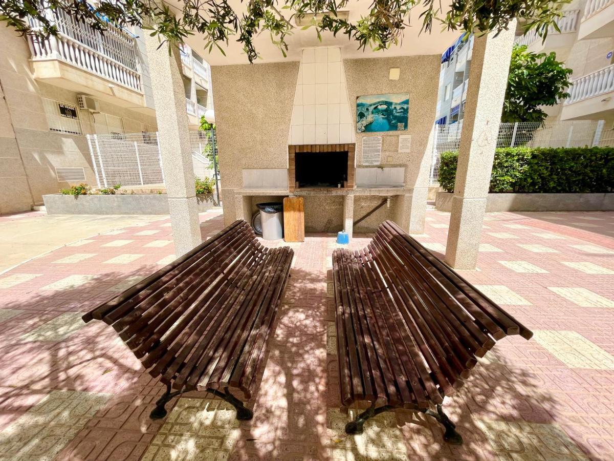 Torrevieja Comfortable Apartment Esterno foto