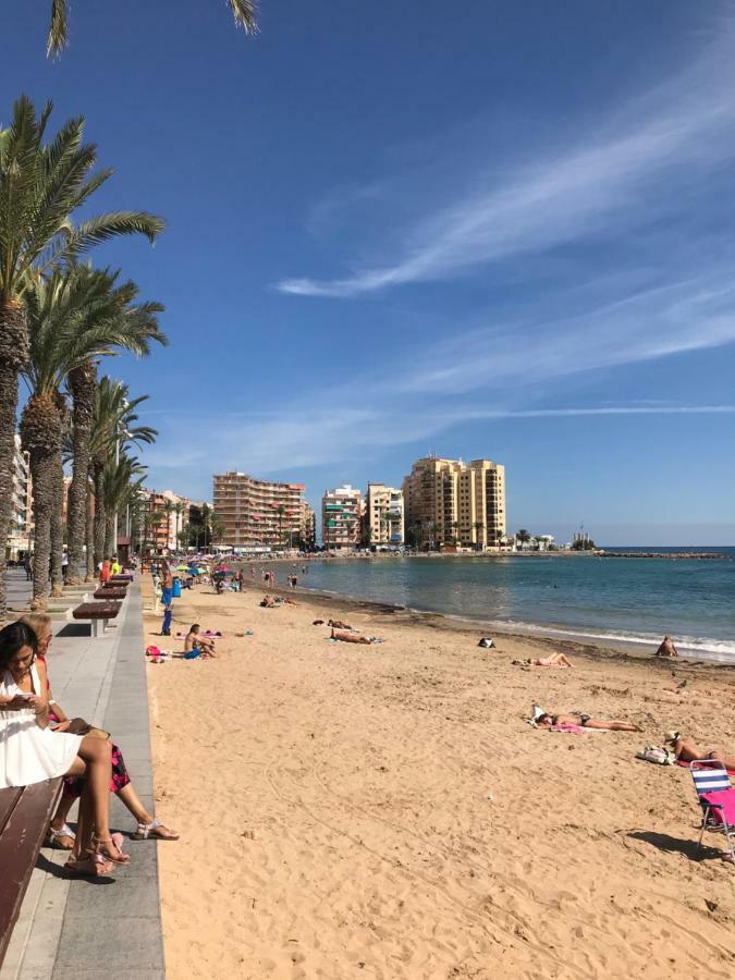 Torrevieja Comfortable Apartment Esterno foto